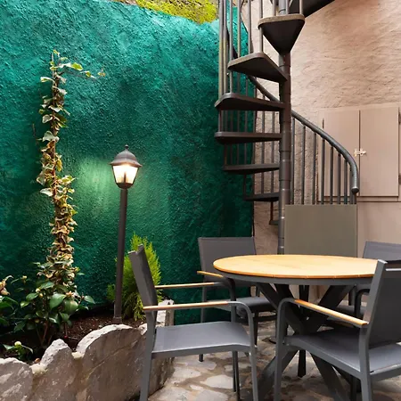 アパート La Risorgente By Wonderful Italy ヴァレンナ