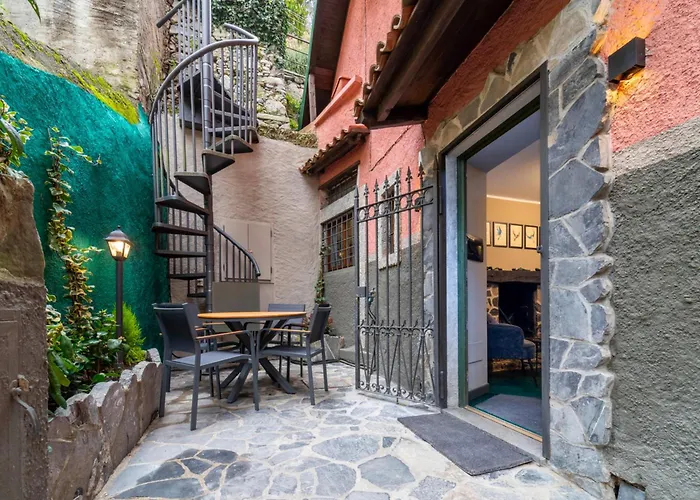 La Risorgente By Wonderful Italy Διαμέρισμα Βαρένα