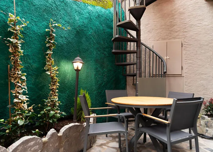 Διαμέρισμα La Risorgente By Wonderful Italy Βαρένα